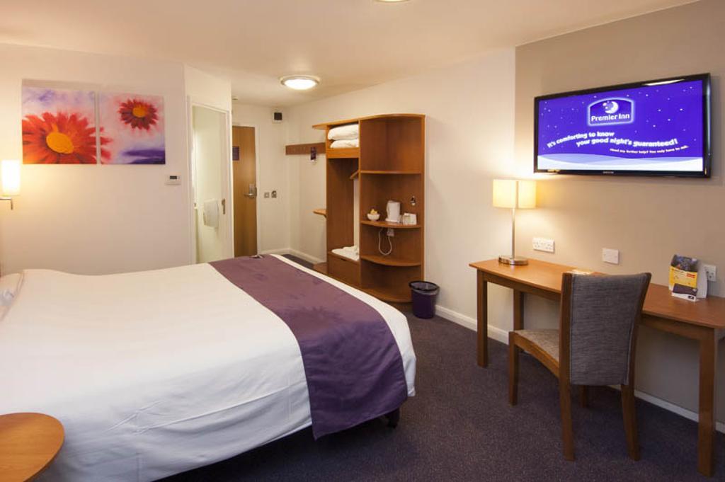 Premier Inn London Hampstead Exterior foto