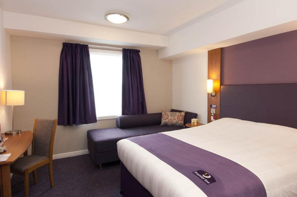 Premier Inn London Hampstead Exterior foto